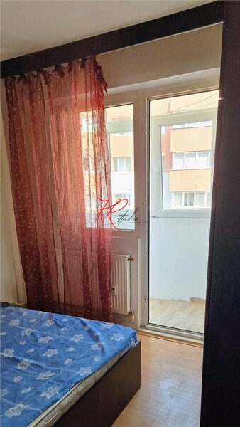 Teiul Doamnei, vanzare apartament 2 camere.