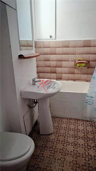 Teiul Doamnei, vanzare apartament 2 camere.